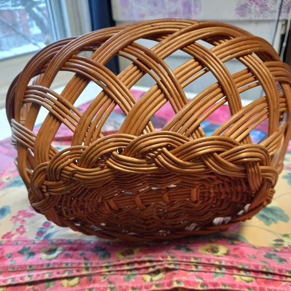 Old woven basket with handle - Picture 2 of 4